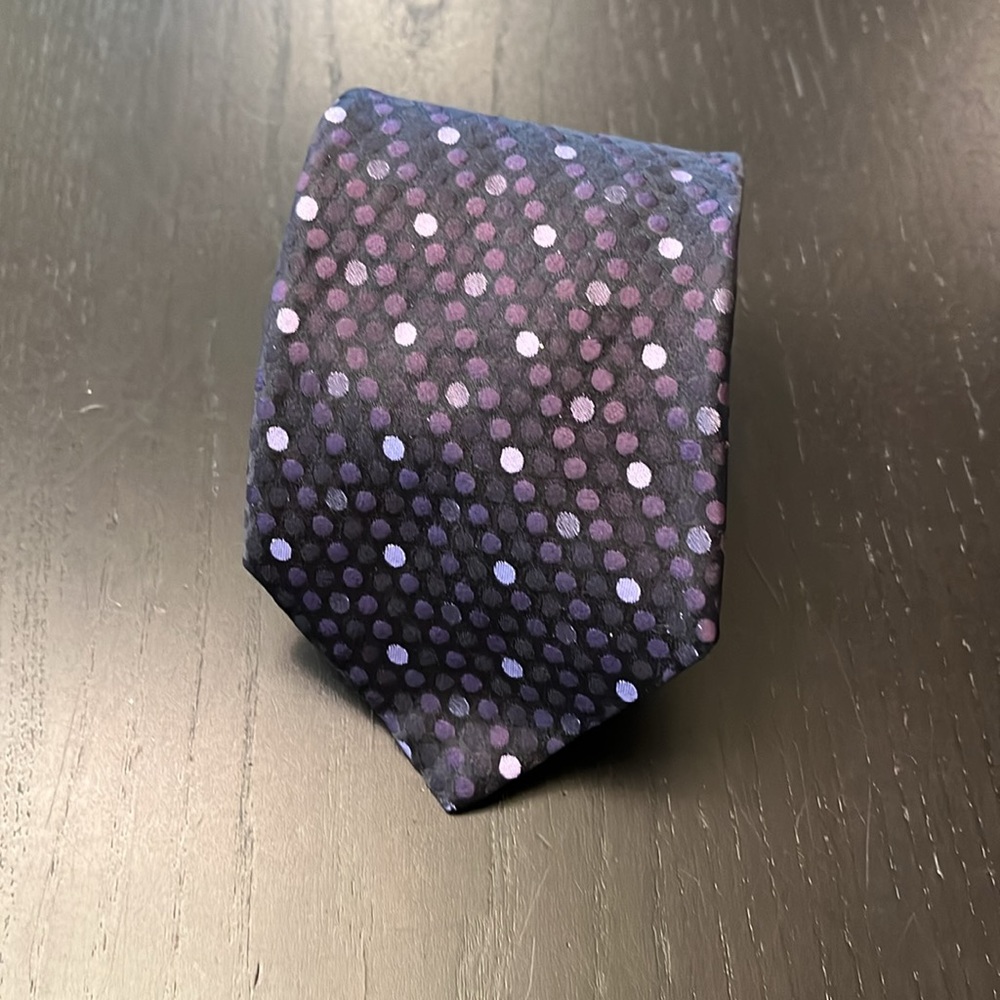 Dolce & Gabbana Italian Silk Tie - Picture 3 of 3